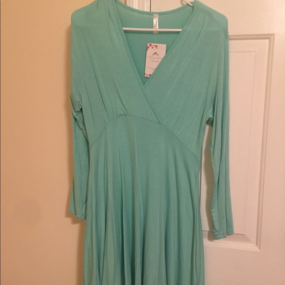 Magic Fit Tops - NWT Boutique Top/Dress Sz Medium